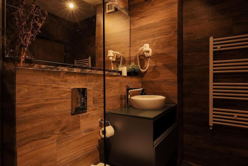 Nest Inn Magic Apartment Kluż-Napoka Zewnętrze zdjęcie